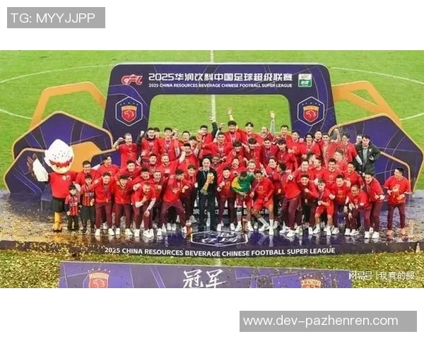 中超三连冠！赛季前没人看好的上海海港队，凭什么能实现伟业？