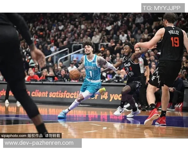 巴雷特终结关键一击,猛龙主场激战险胜黄蜂