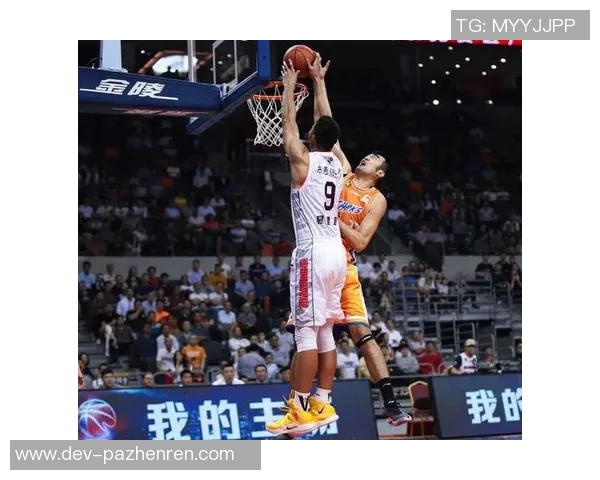 深圳两外援场下打架场上零配合,王建军:太想赢球 深圳两外援场下打架场上零配合,王建军:太想赢球