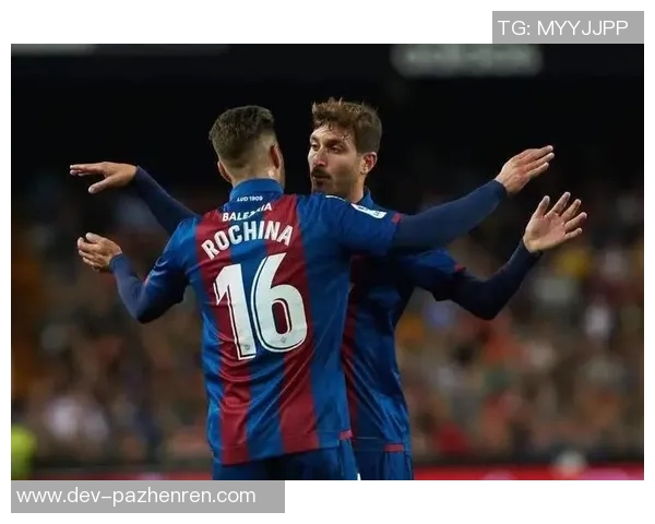 马卡:赫塔费国王杯主场对阵业余球队,门票收入将赠予对方 马卡:赫塔费国王杯主场对阵业余球队,门票收入将赠予对方